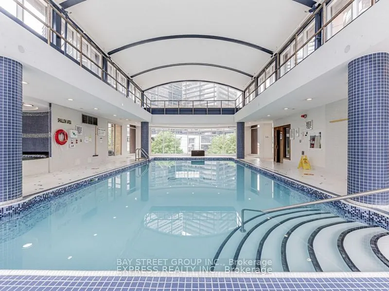 33 Sheppard Avenue E, #2000