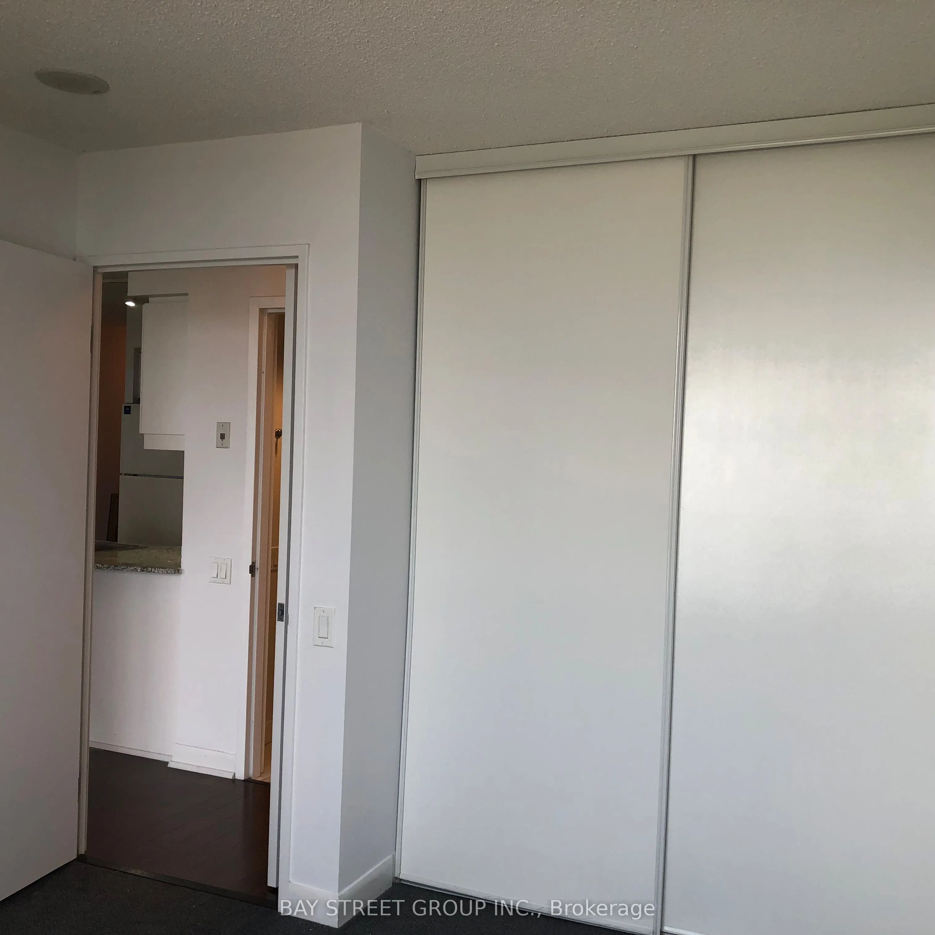 33 Sheppard Avenue E, #2000