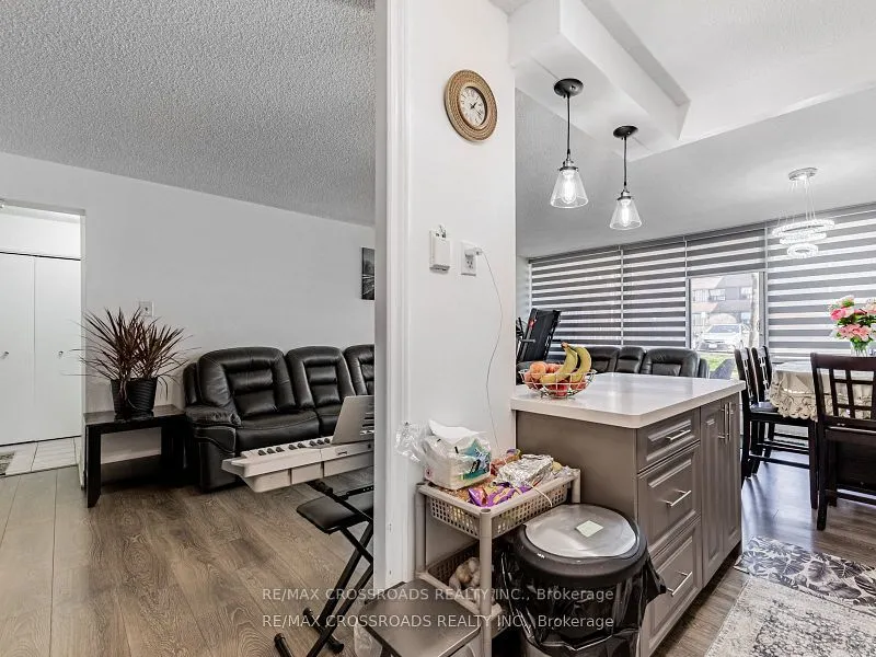 20 Sunrise Avenue, #111
