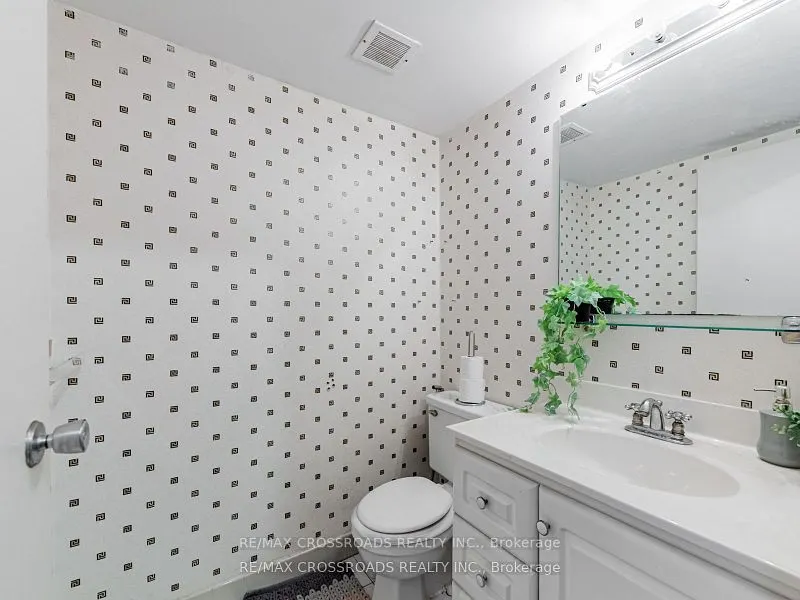 20 Sunrise Avenue, #111