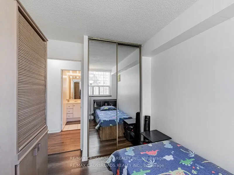 20 Sunrise Avenue, #111