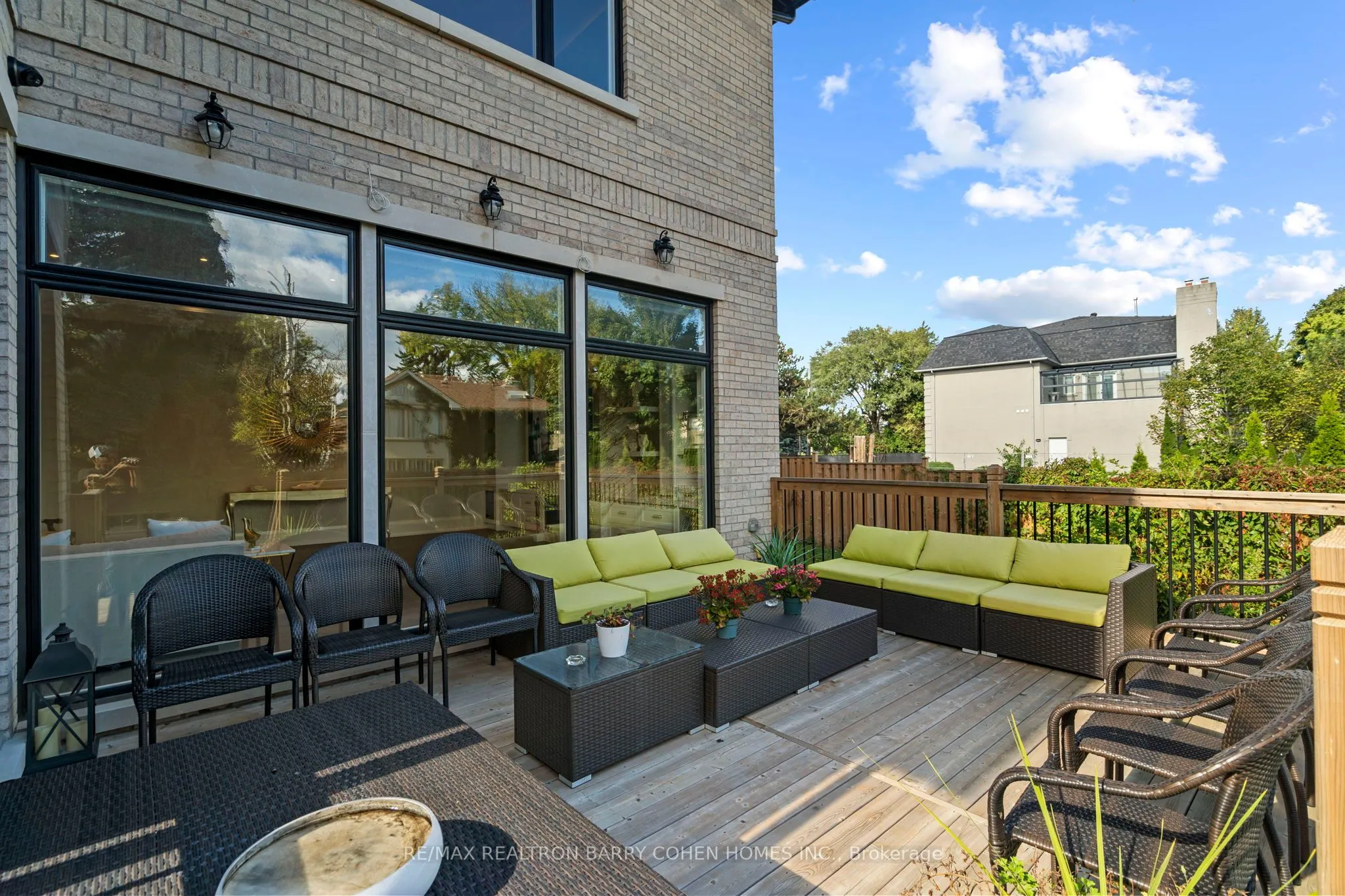 49 Rollscourt Drive