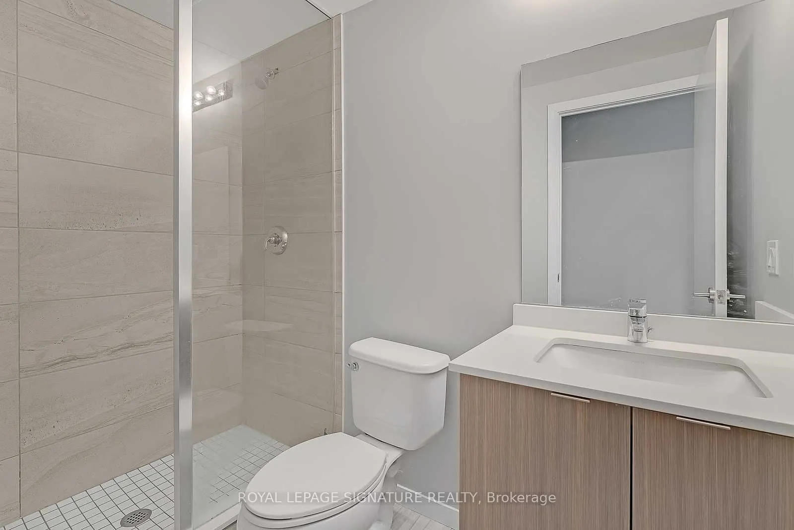 3237 Bayview Avenue N, #311