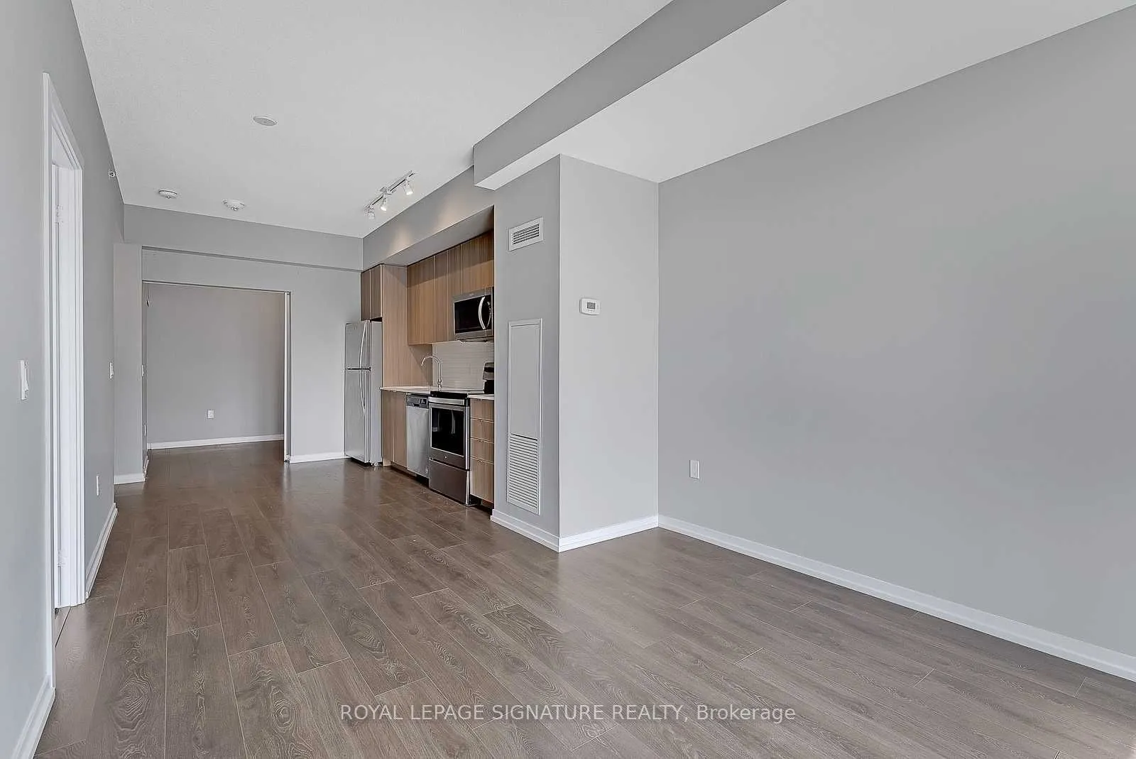 3237 Bayview Avenue N, #311