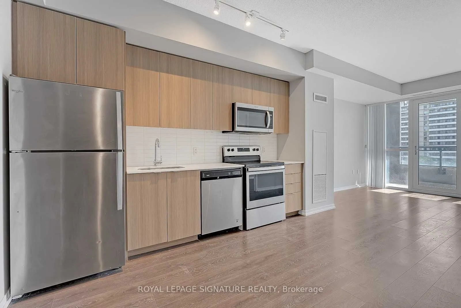 3237 Bayview Avenue N, #311