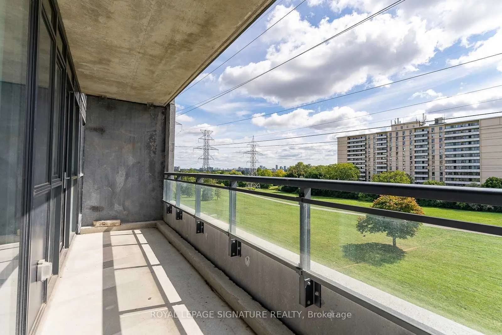 3237 Bayview Avenue N, #311
