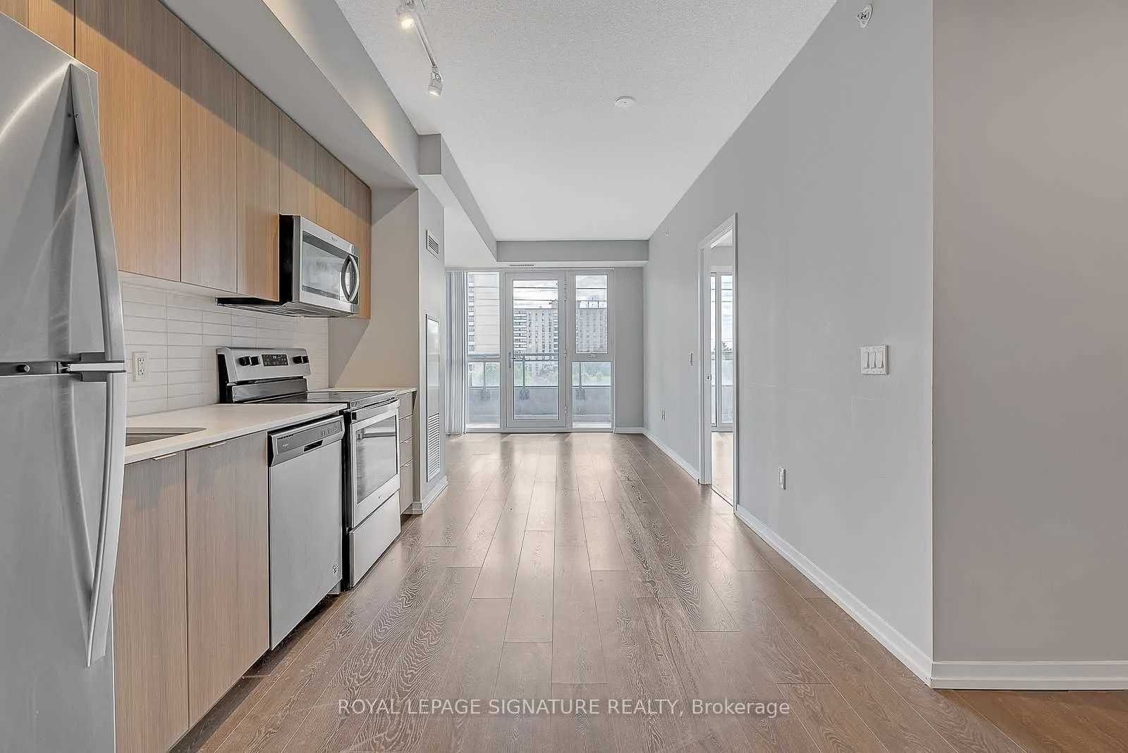 3237 Bayview Avenue N, #311
