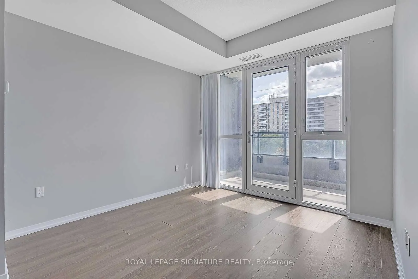 3237 Bayview Avenue N, #311