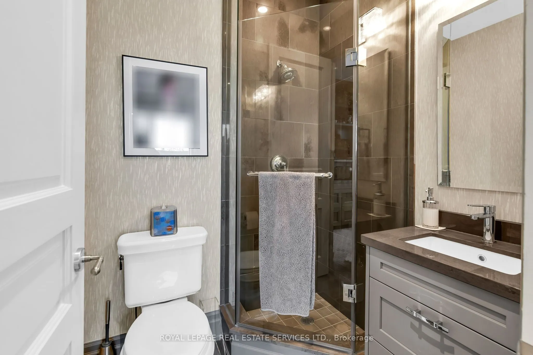 155 St Clair Avenue W, #1701