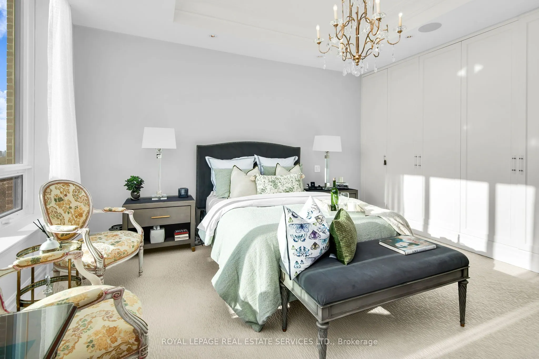 155 St Clair Avenue W, #1701