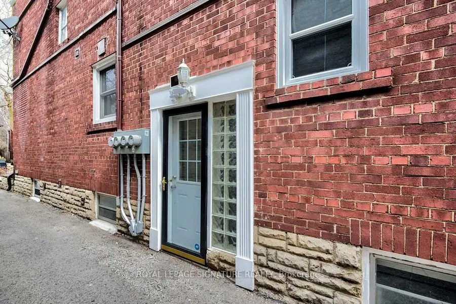 81 Whitehall Road, #Upper