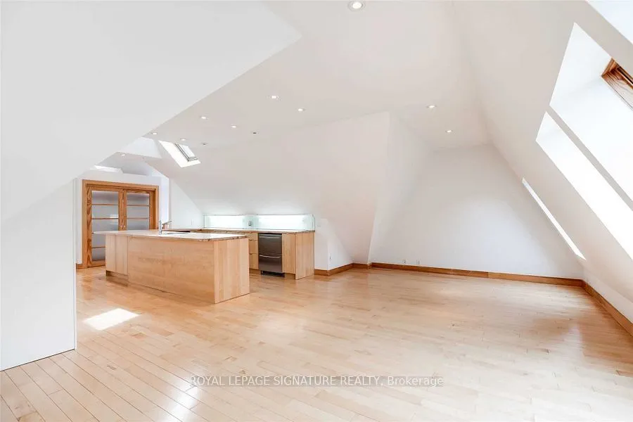 81 Whitehall Road, #Upper