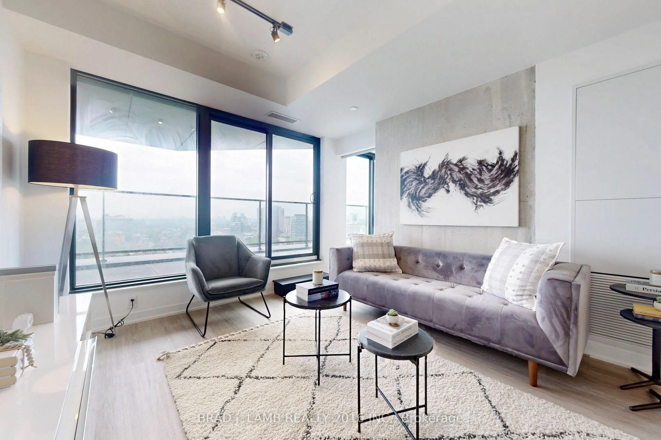 195 McCaul Street, #1801