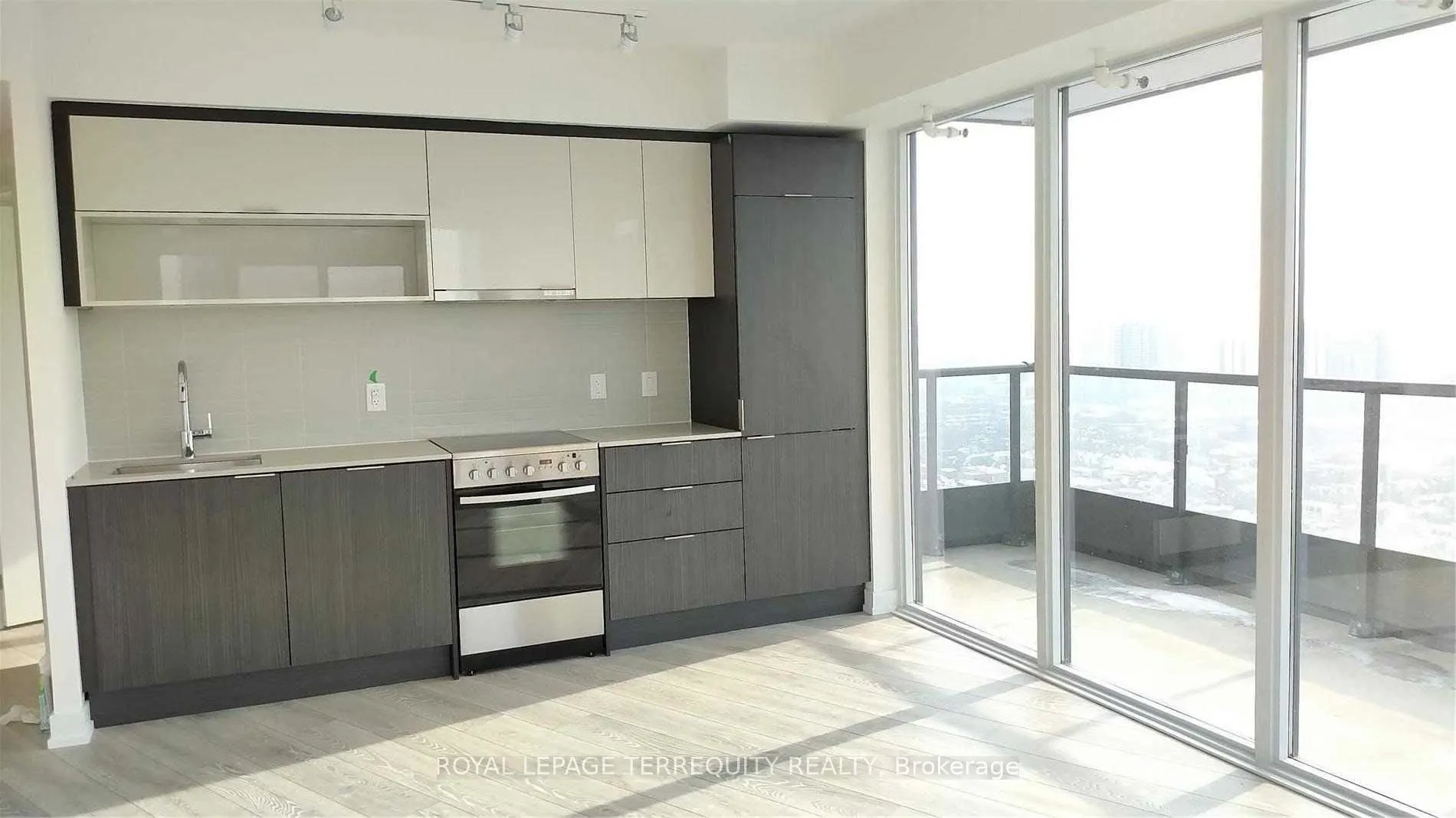 159 Wellesley Street E, #2908
