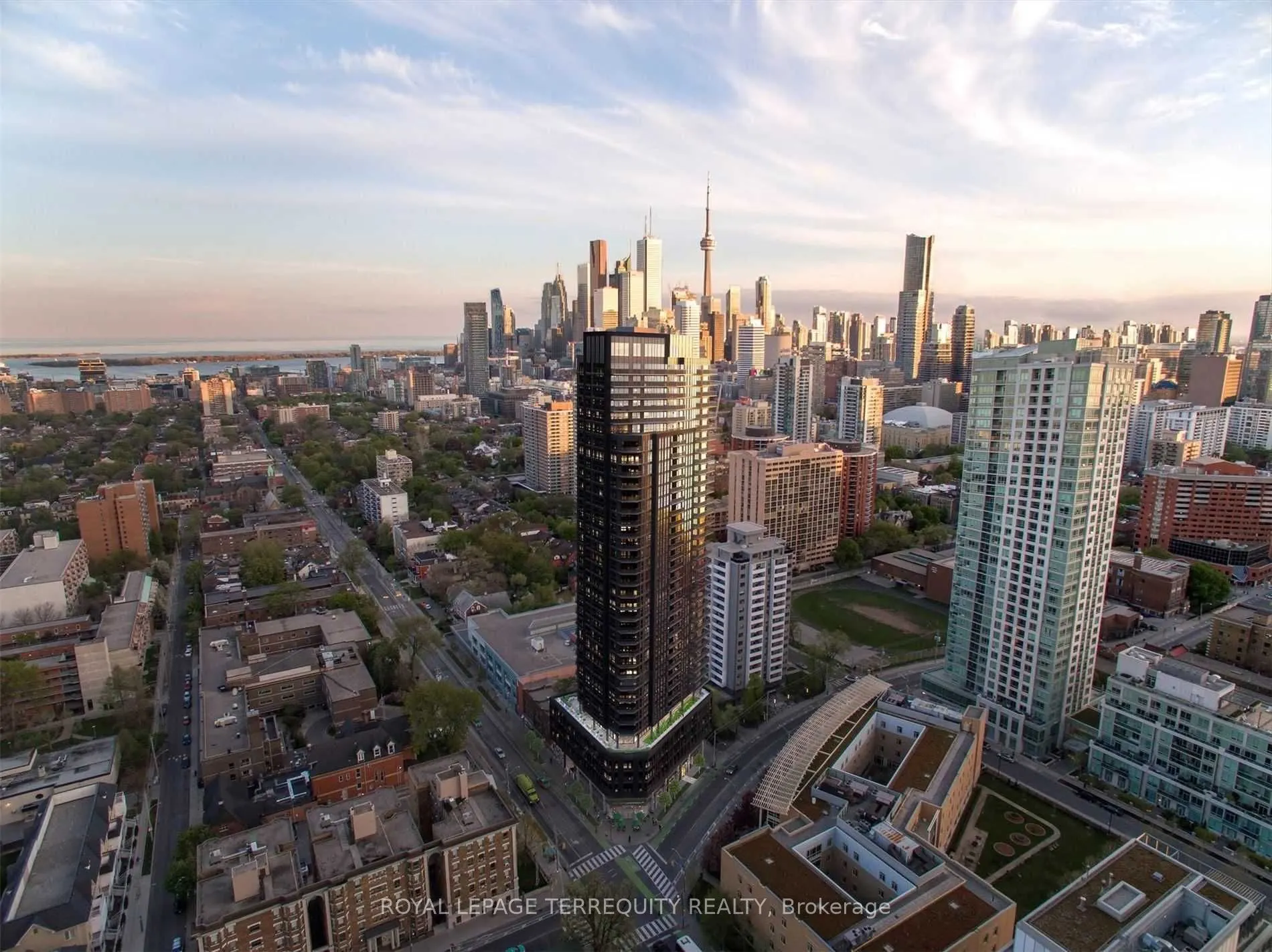 159 Wellesley Street E, #2908
