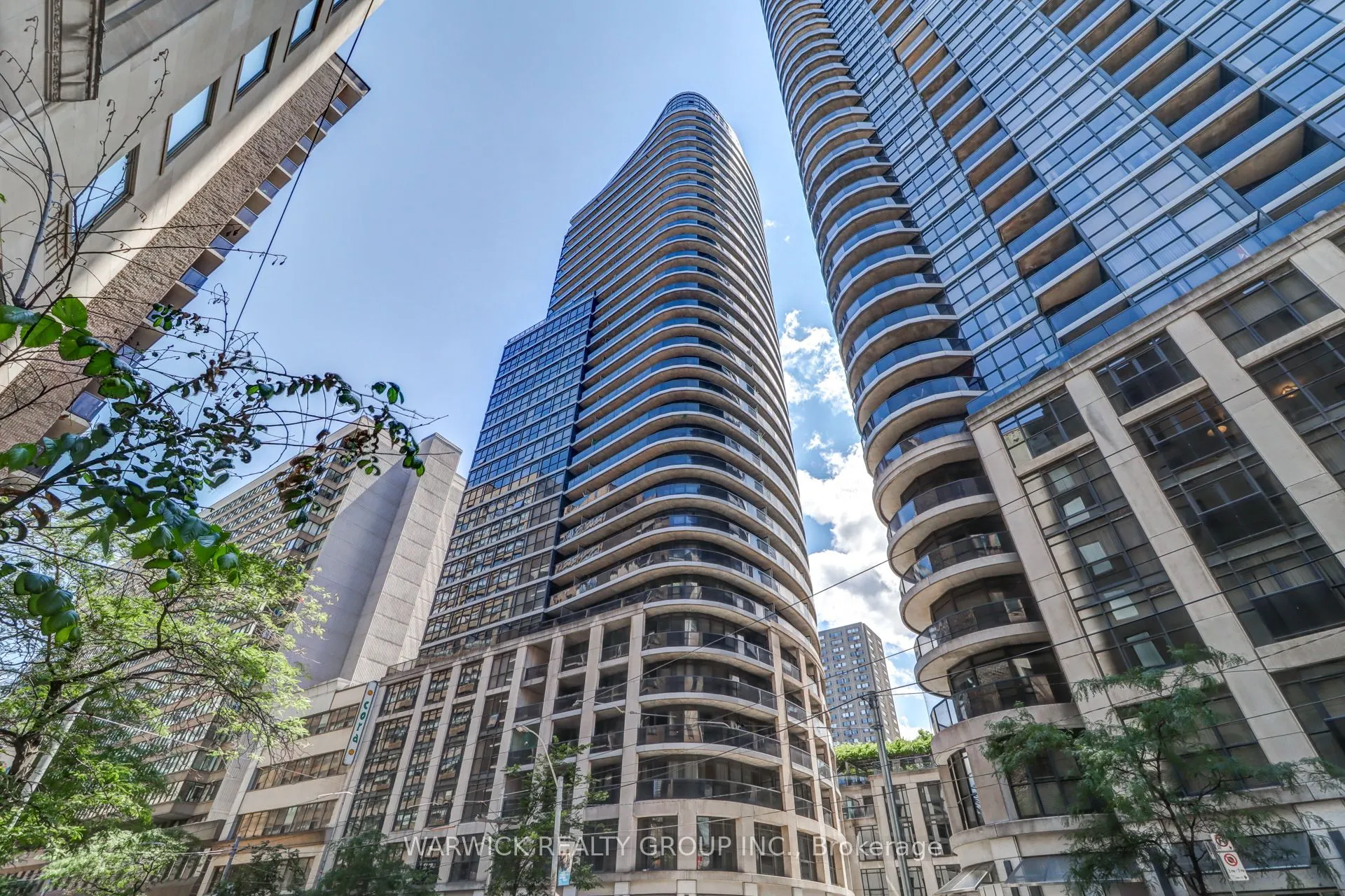 25 Carlton Street, #509