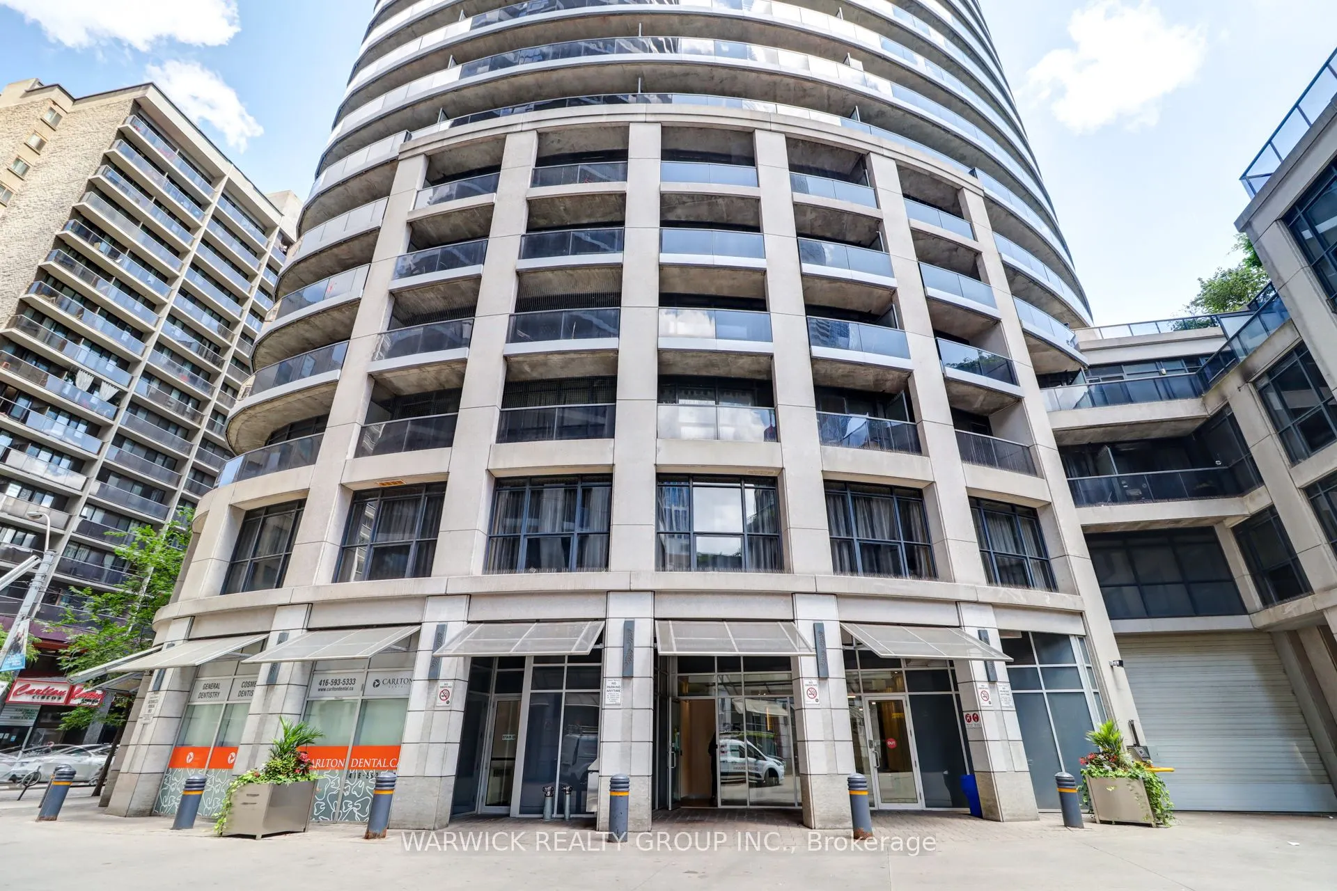 25 Carlton Street, #509