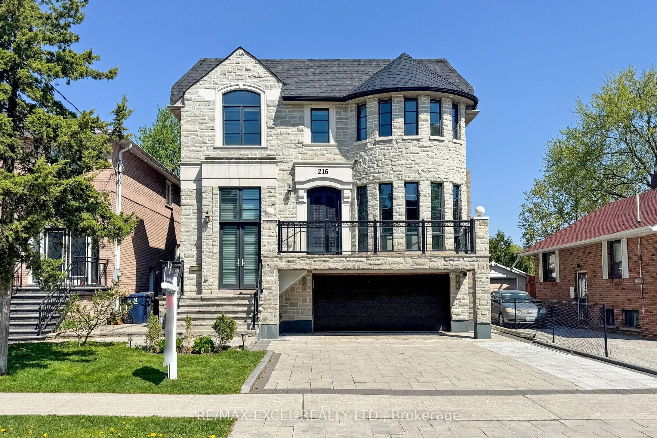 216 Olive Avenue