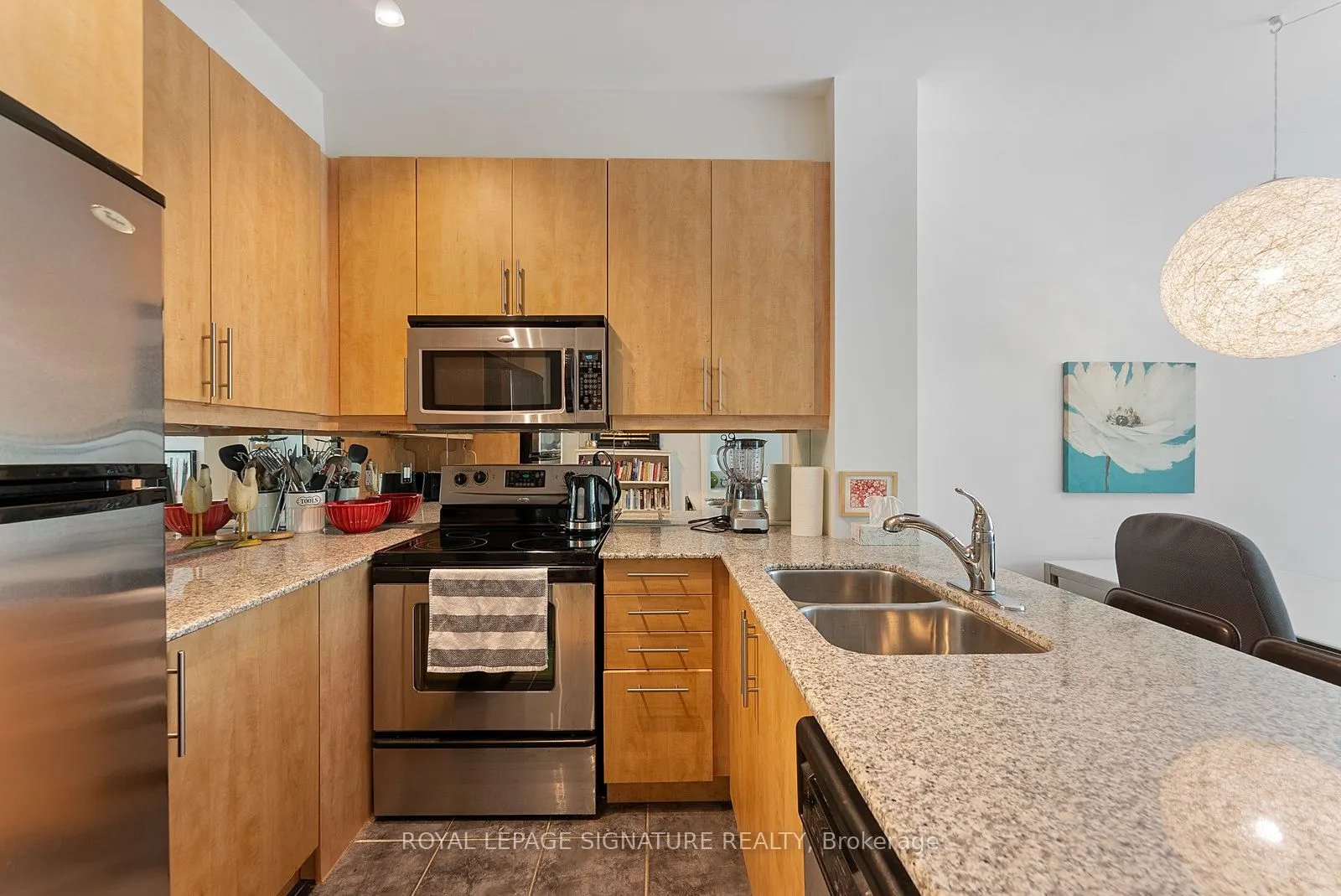 88 Broadway Avenue, #213