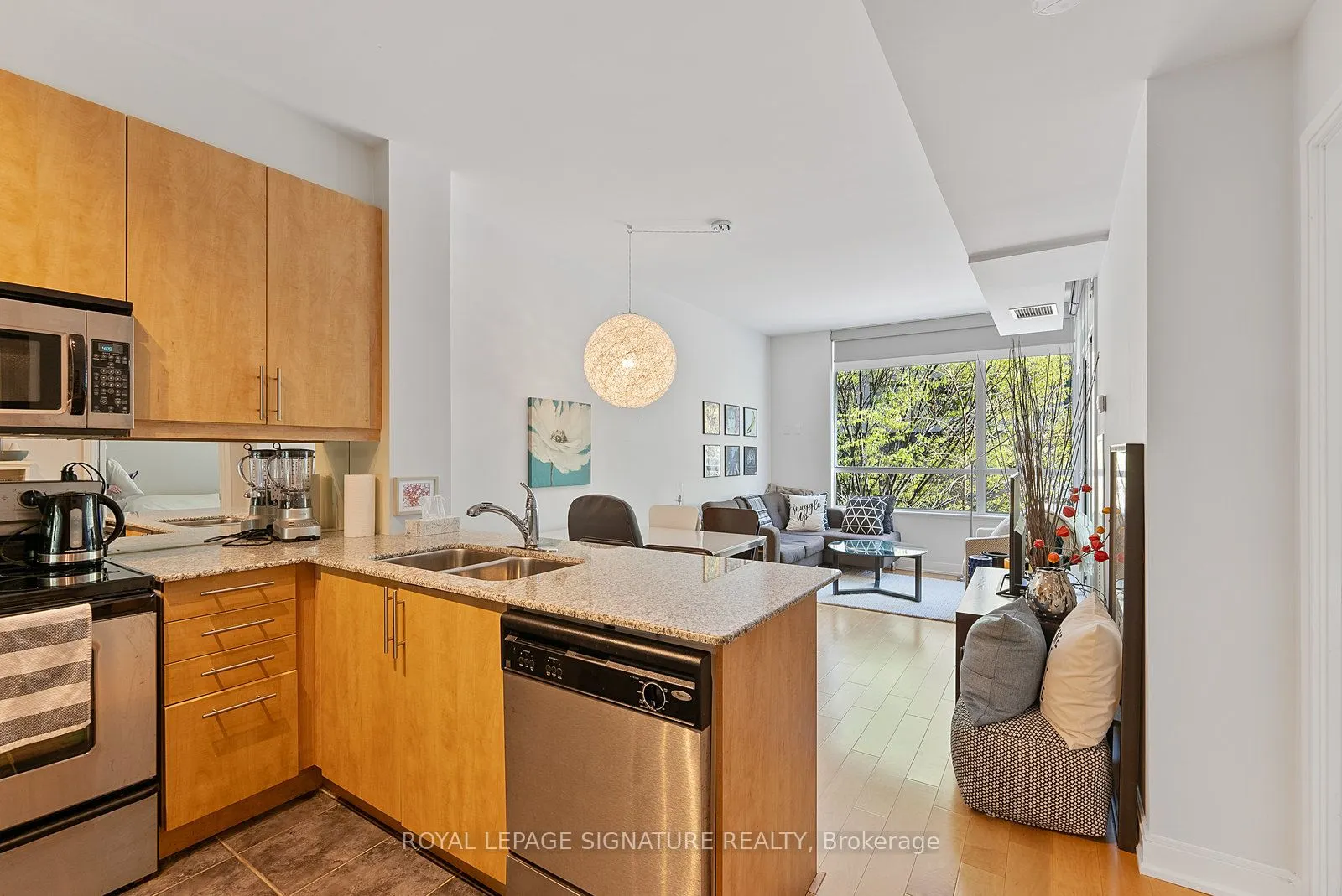 88 Broadway Avenue, #213
