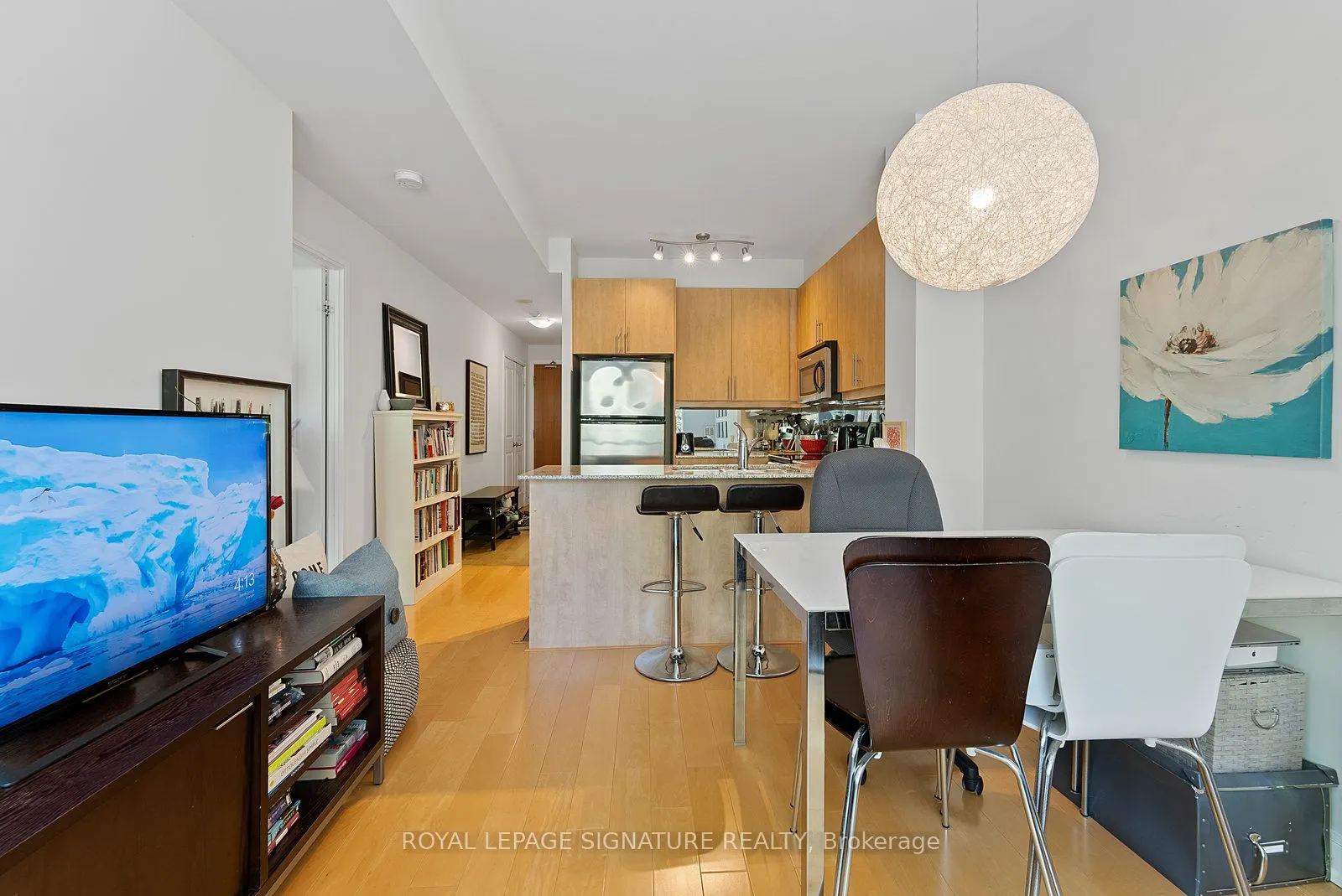 88 Broadway Avenue, #213