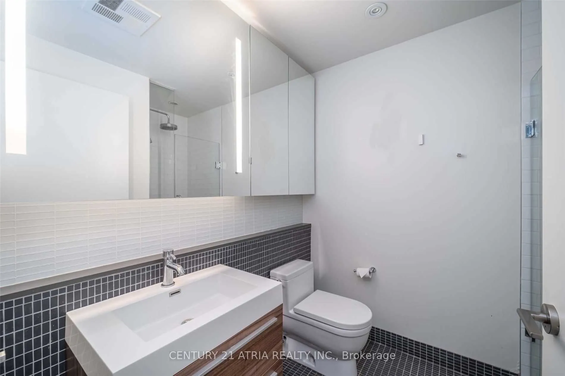 8 Dovercourt Road, #208