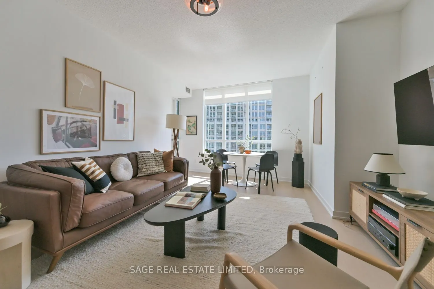 215 Fort York Boulevard, #702