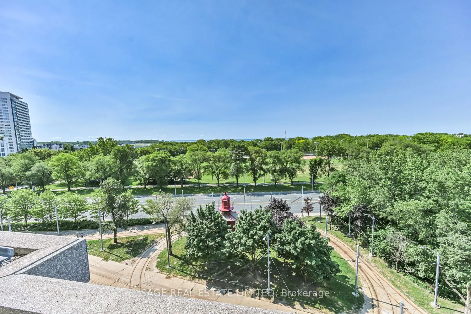 215 Fort York Boulevard, #702