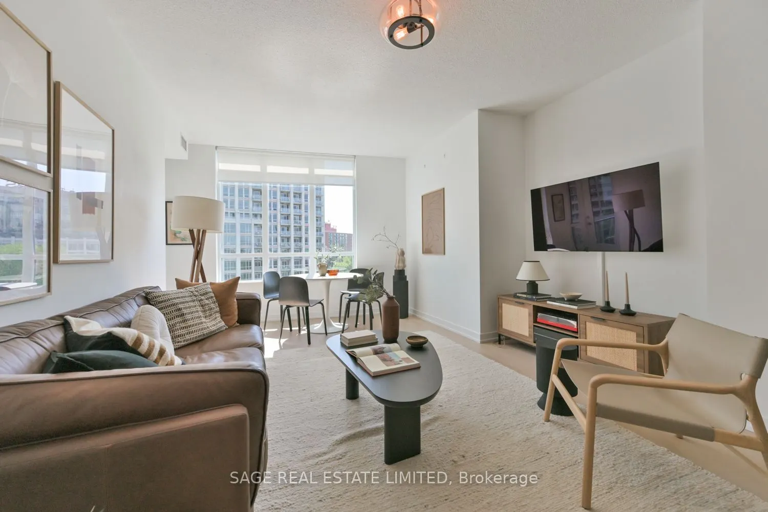 215 Fort York Boulevard, #702