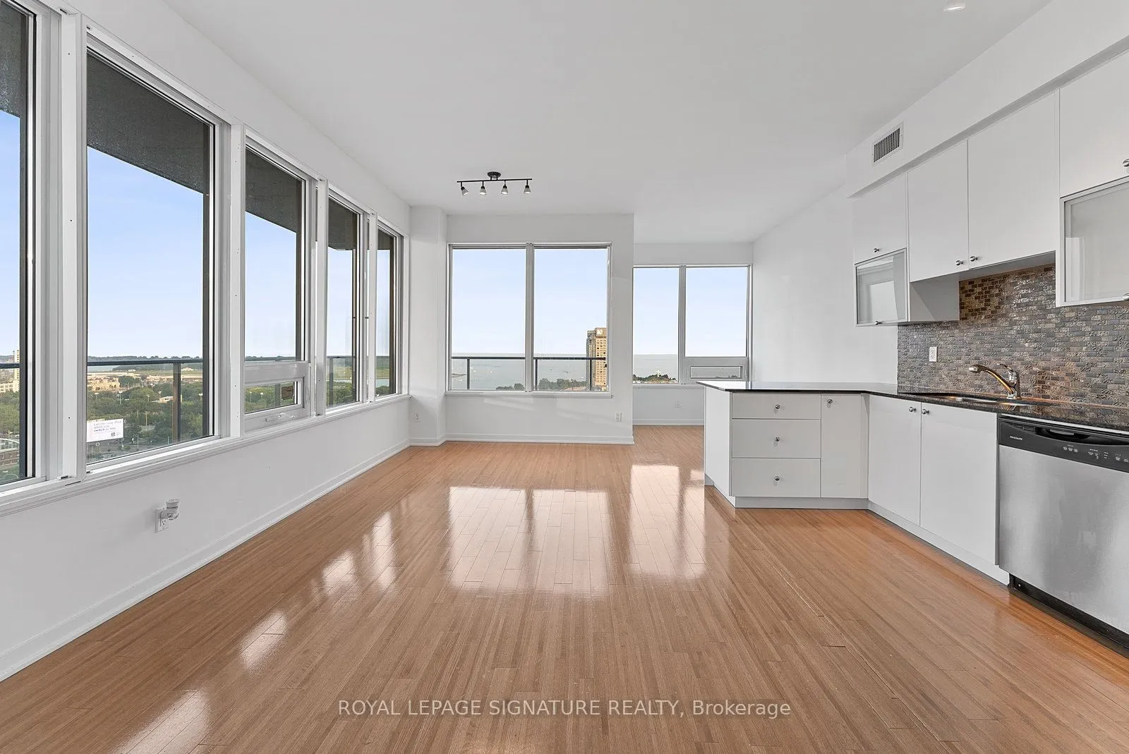 59 East Liberty Street, #2302