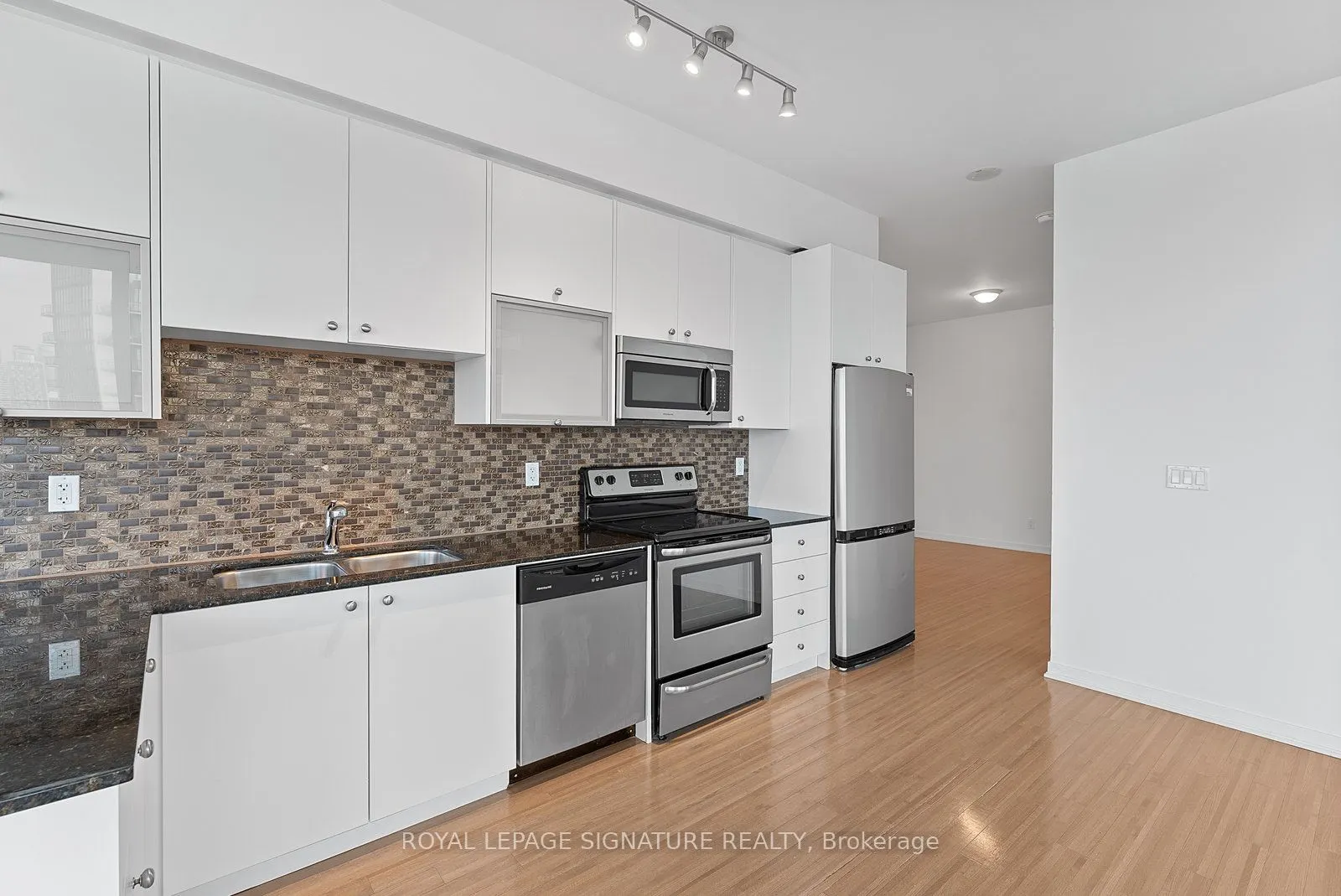 59 East Liberty Street, #2302