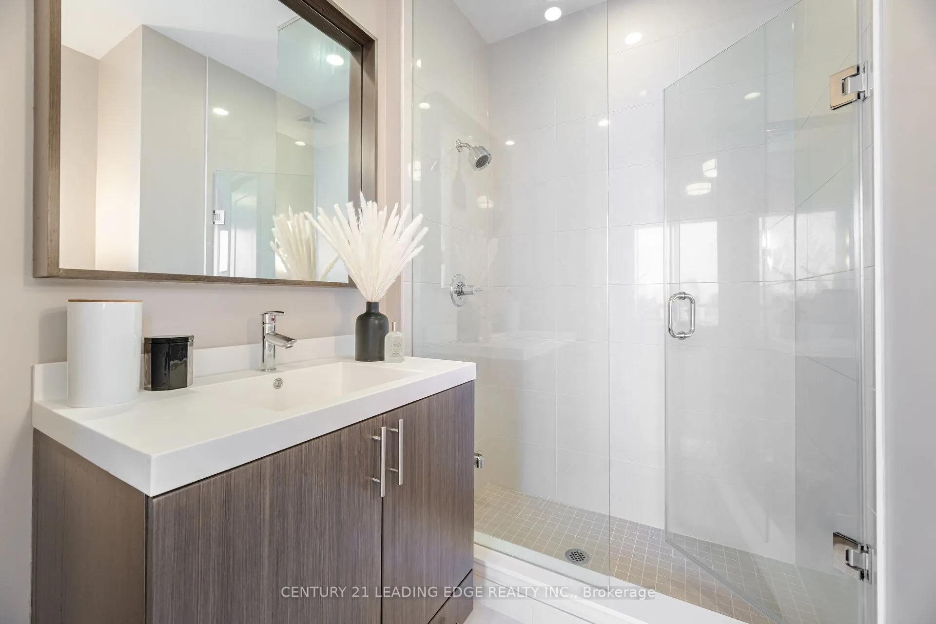 18 Graydon Hall Drive, #PH05