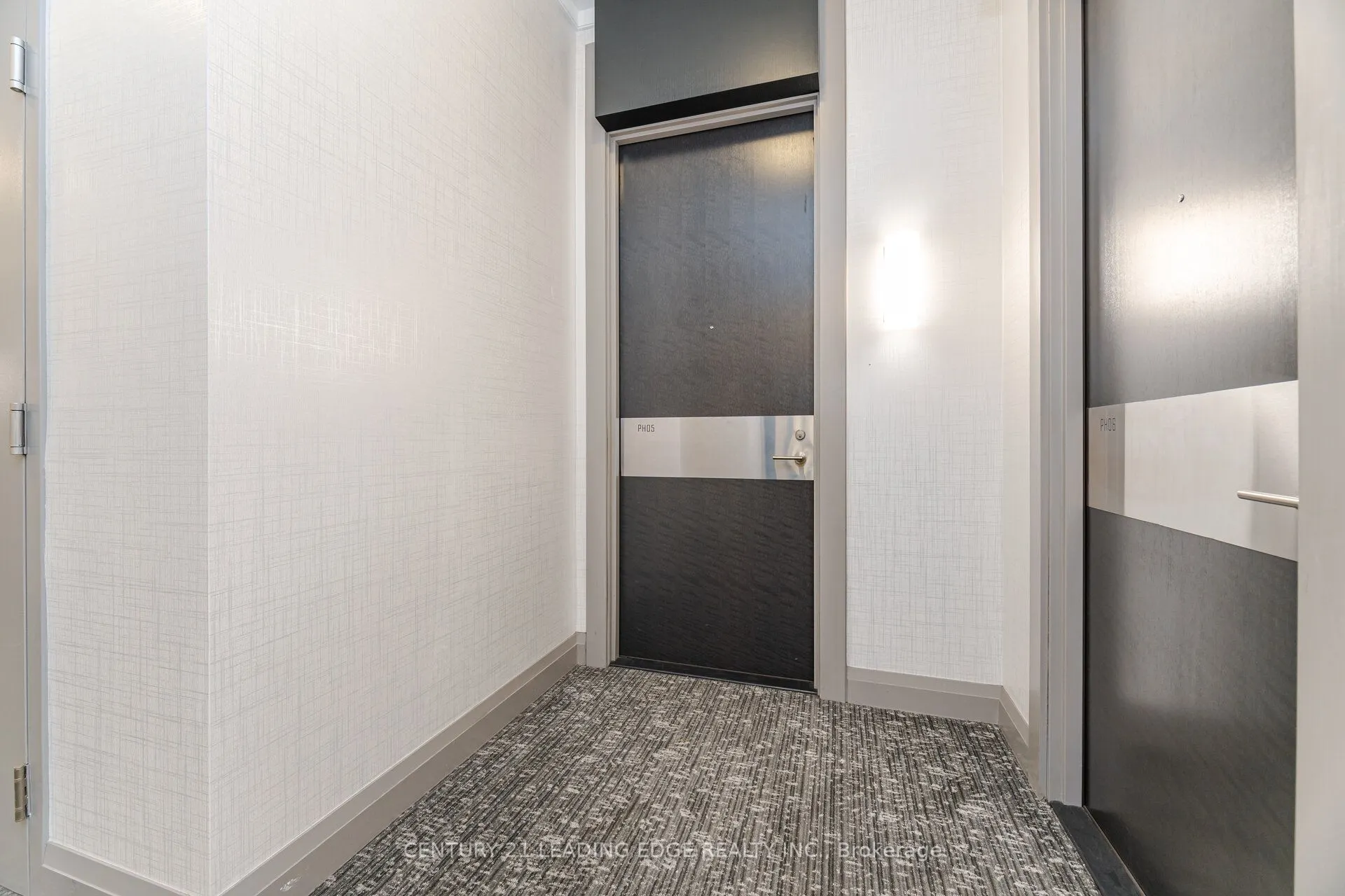 18 Graydon Hall Drive, #PH05