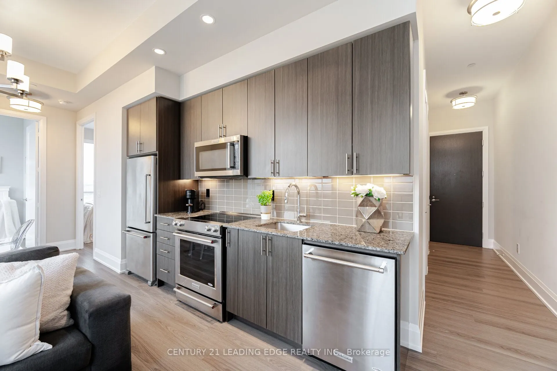 18 Graydon Hall Drive, #PH05