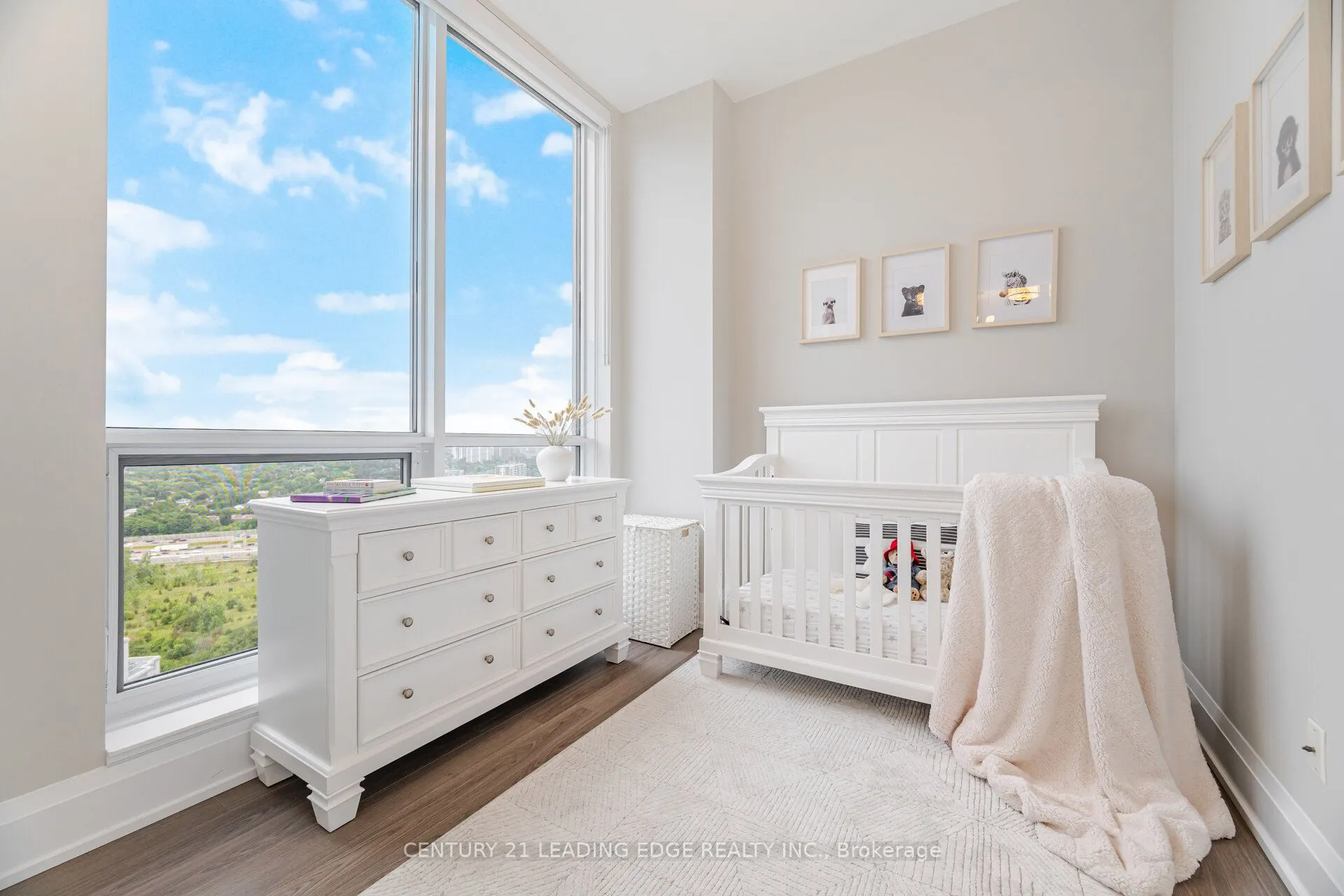 18 Graydon Hall Drive, #PH05