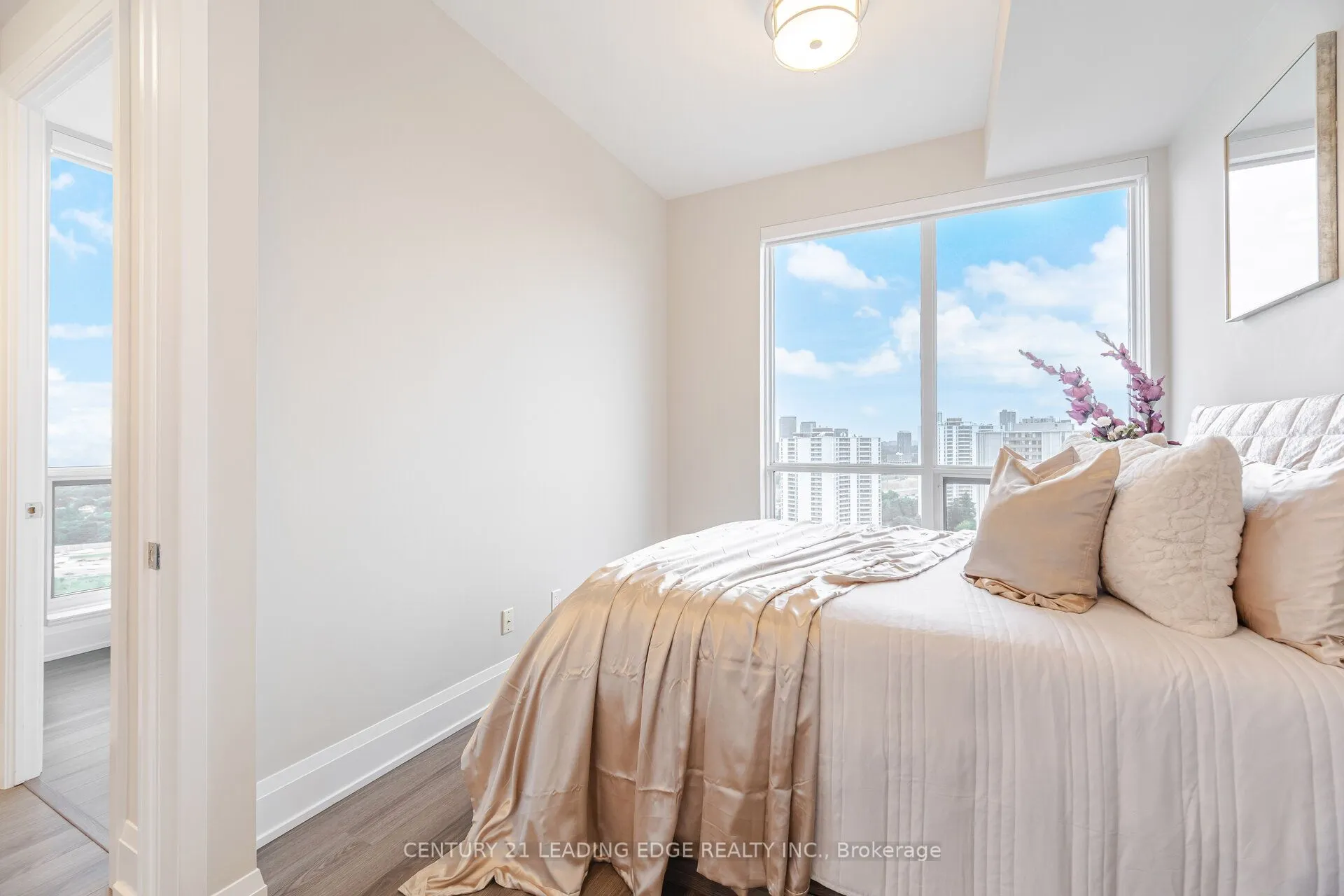 18 Graydon Hall Drive, #PH05