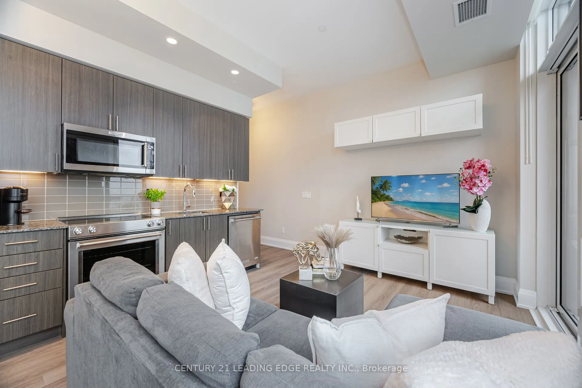 18 Graydon Hall Drive, #PH05