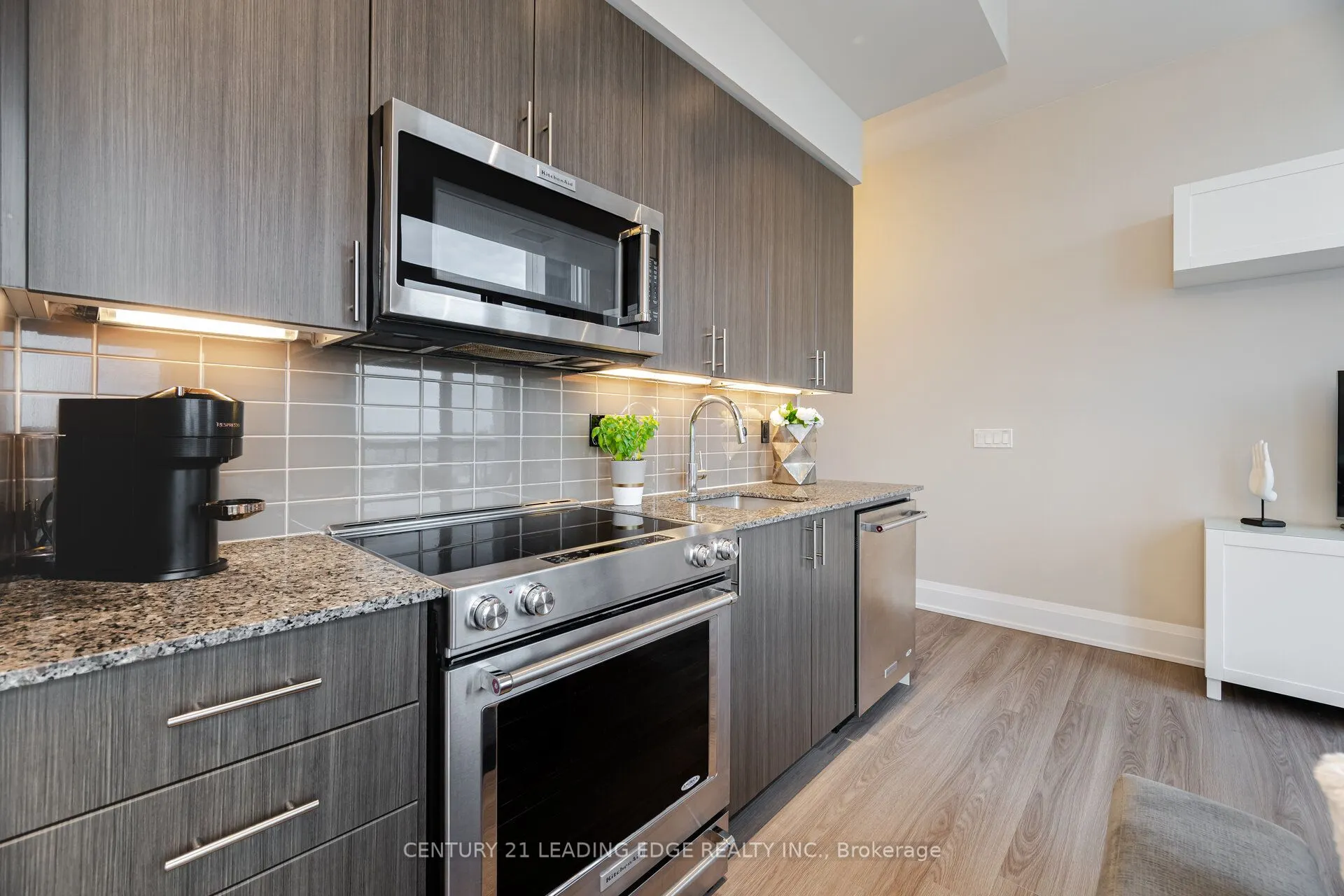 18 Graydon Hall Drive, #PH05