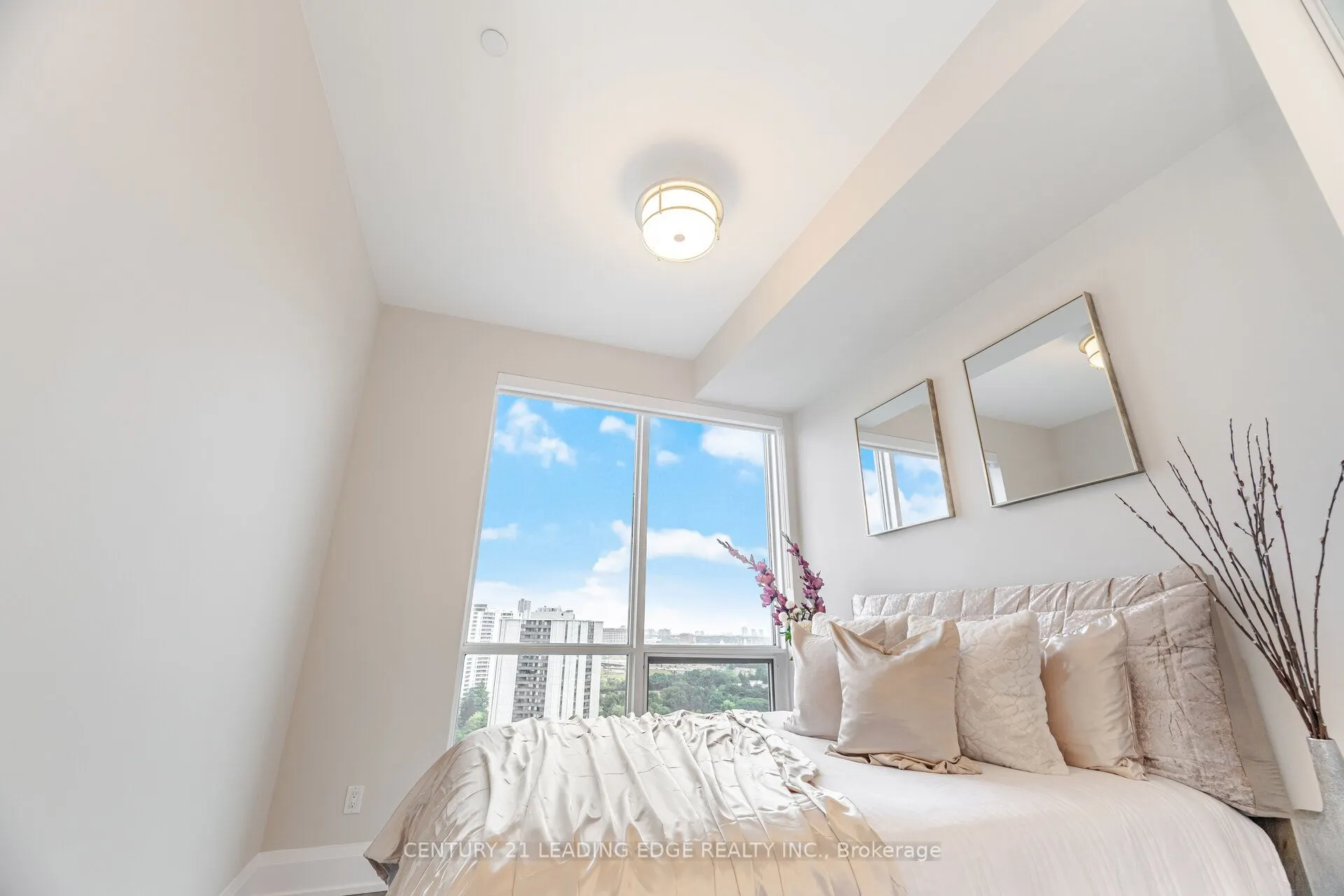 18 Graydon Hall Drive, #PH05