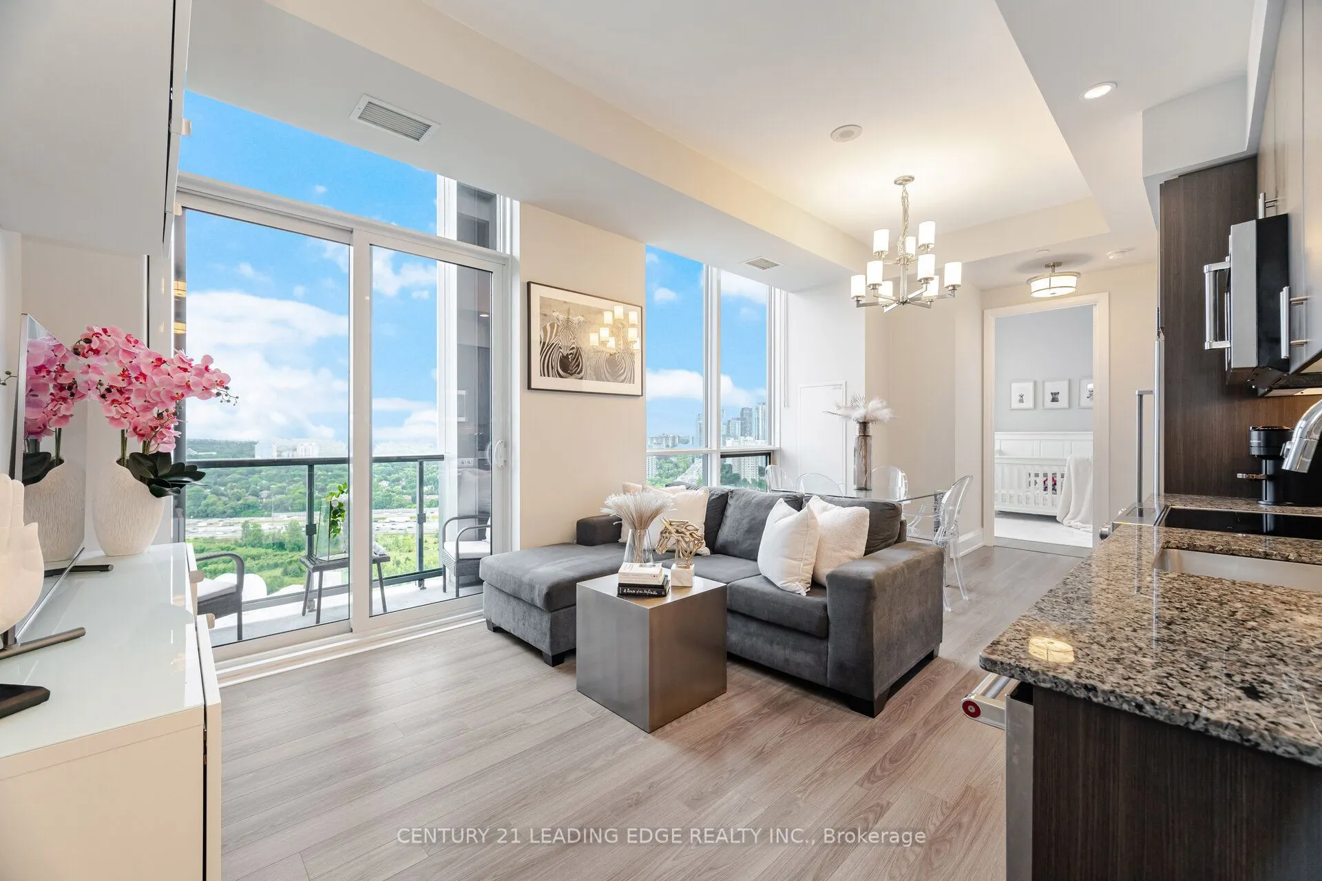 18 Graydon Hall Drive, #PH05
