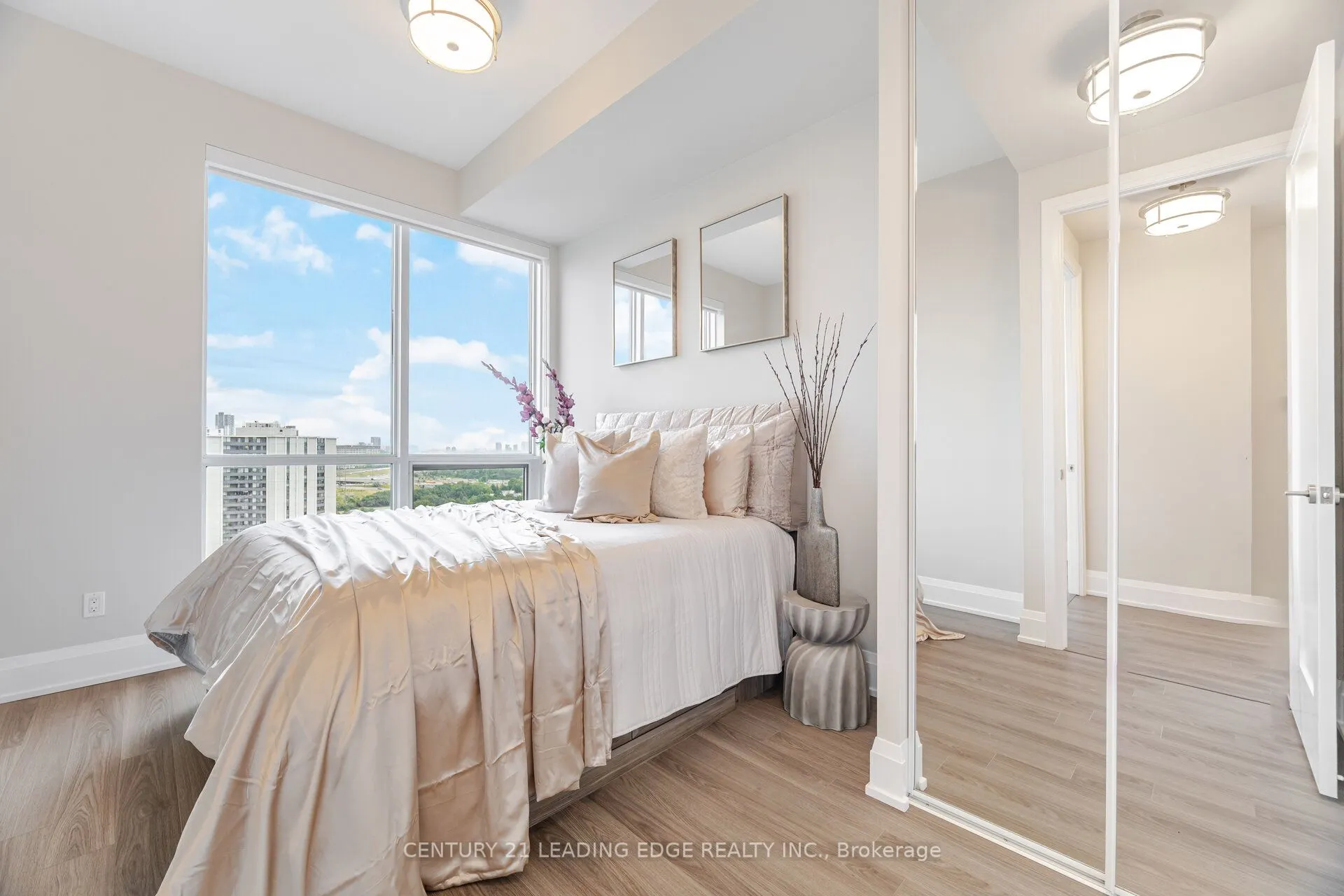 18 Graydon Hall Drive, #PH05