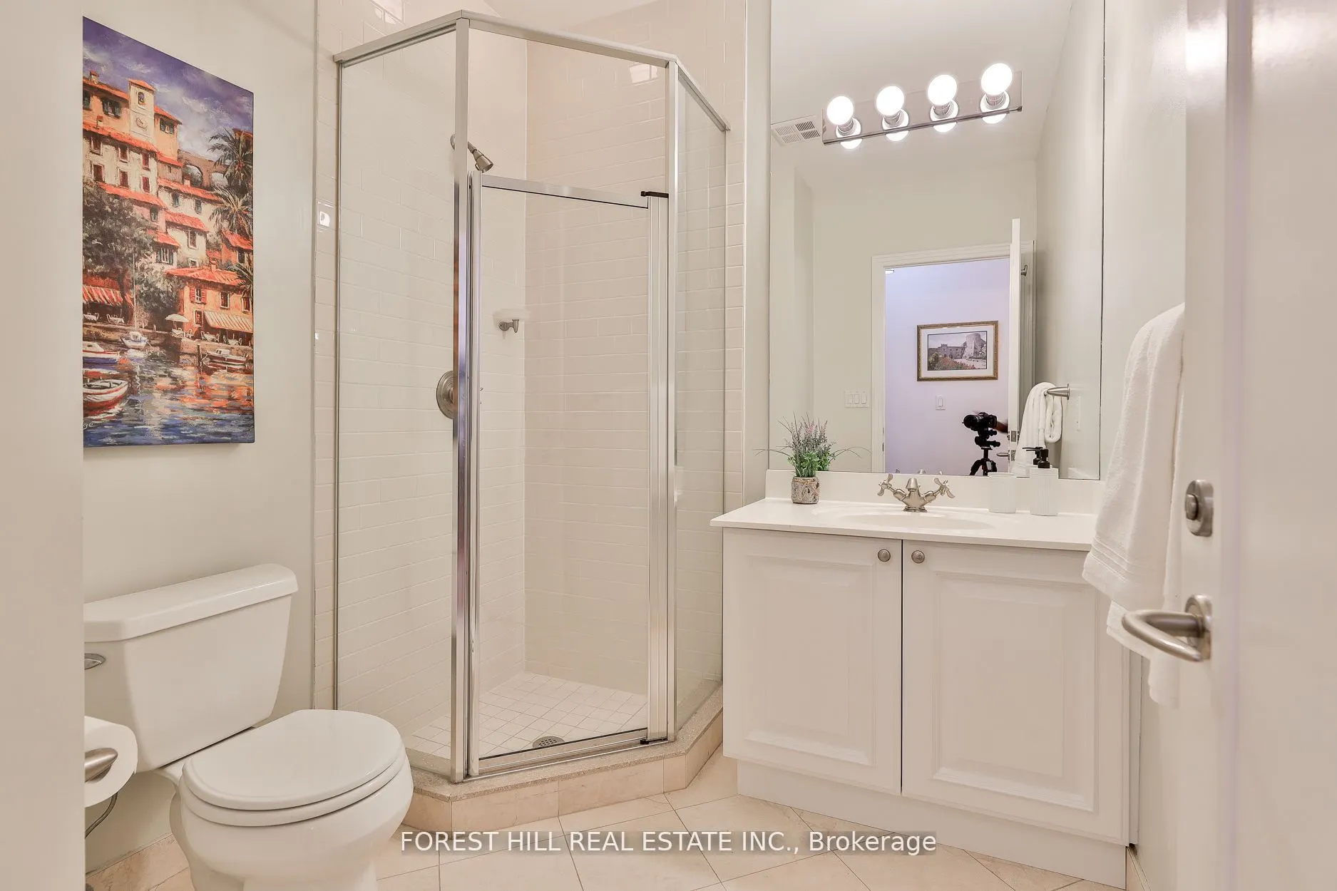 99 Avenue Road, #1006