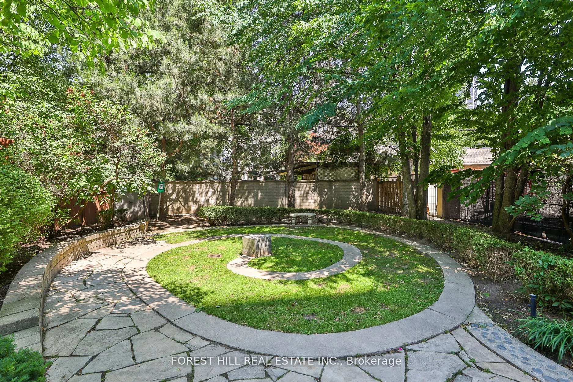 99 Avenue Road, #1006