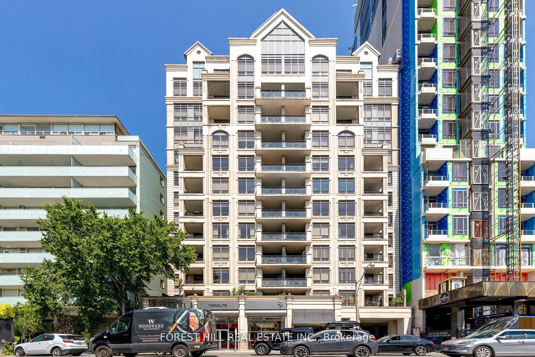 99 Avenue Road, #1006