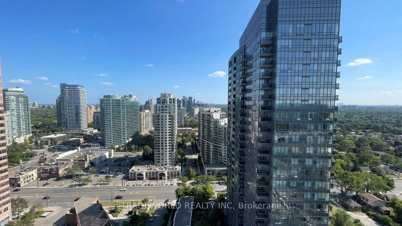 25 Greenview Avenue, #2526