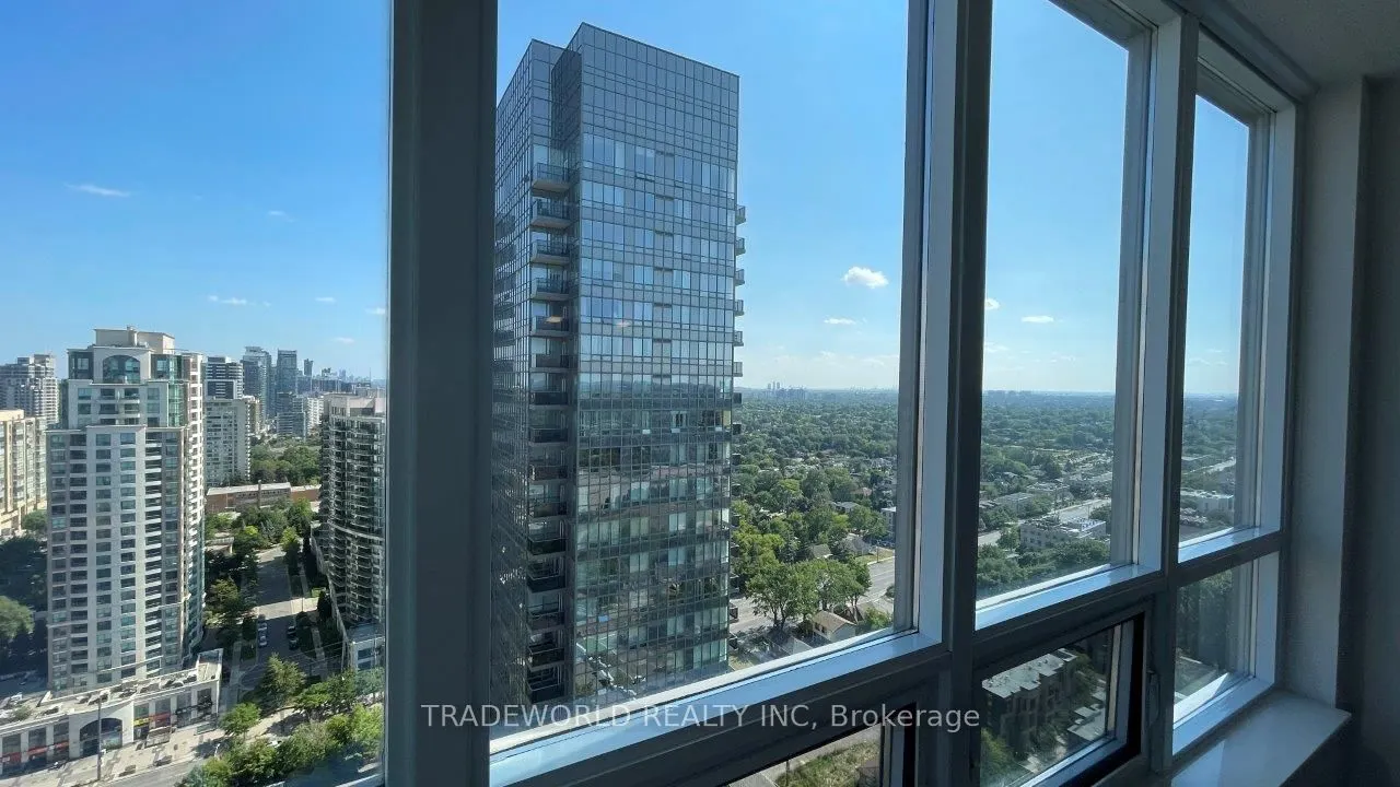 25 Greenview Avenue, #2526
