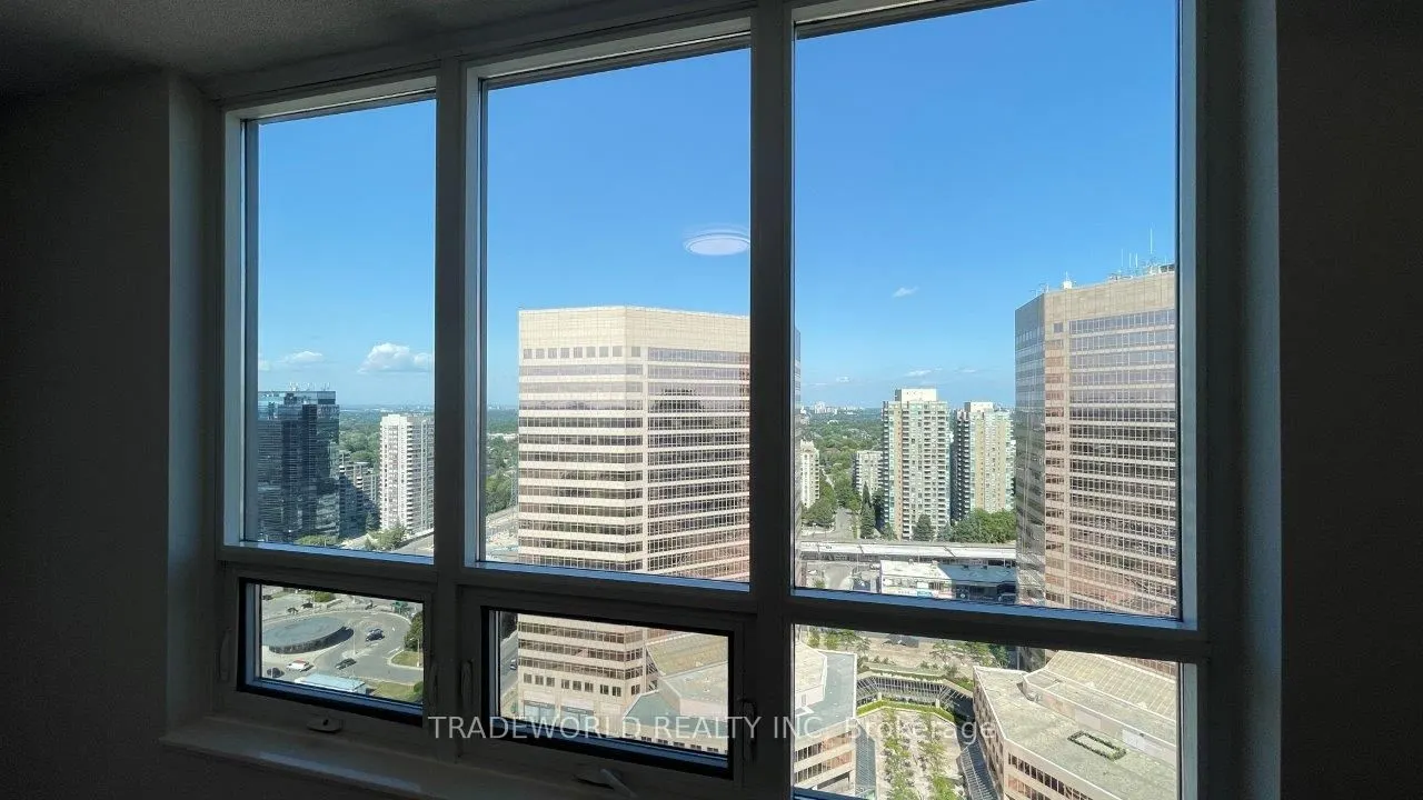 25 Greenview Avenue, #2526