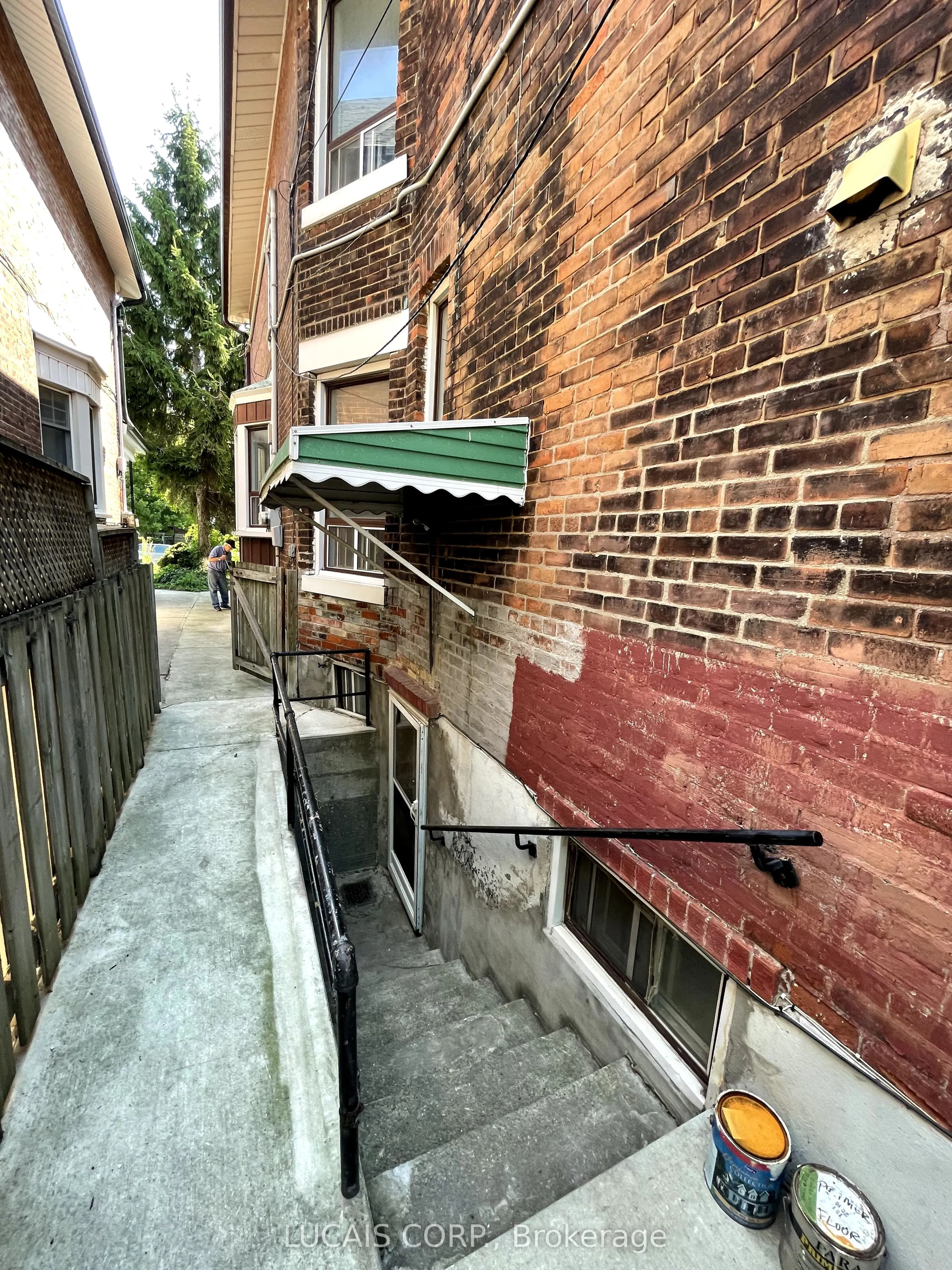 196 Beatrice Street