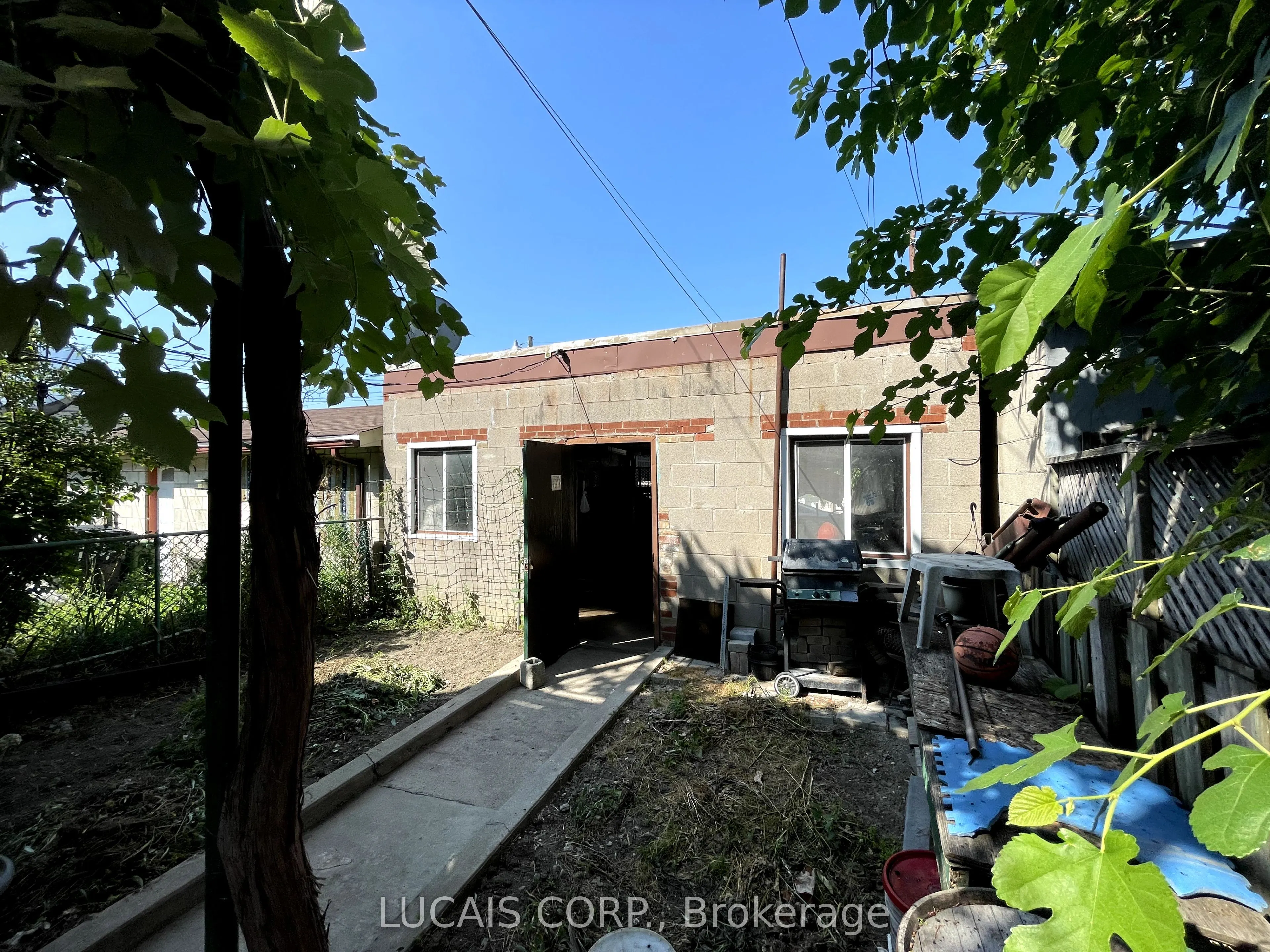 196 Beatrice Street