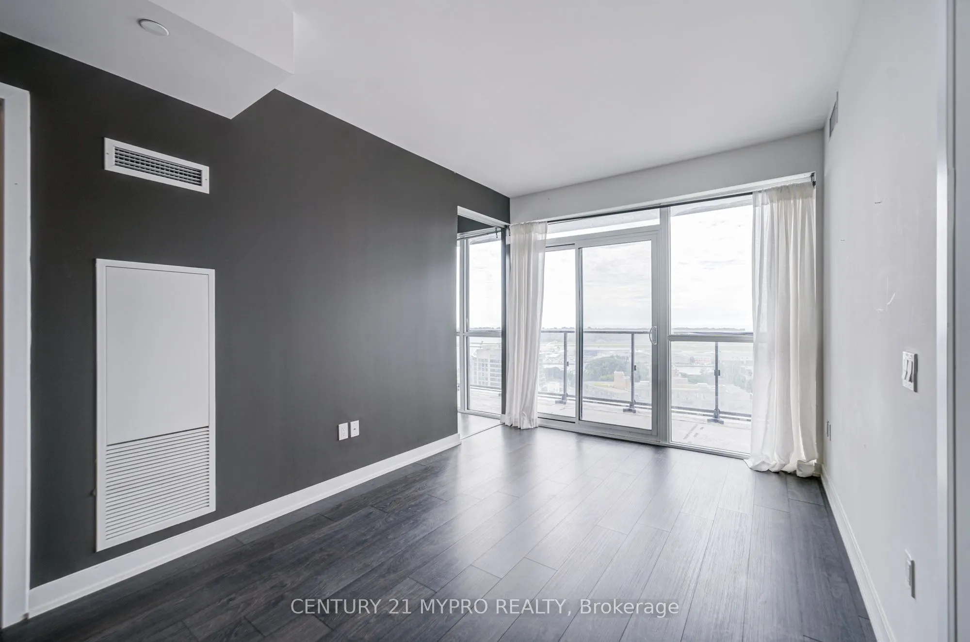 38 Iannuzzi Street, #2510